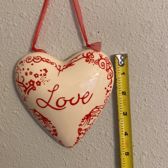 Ceramic heart wall hanging - Picture 3 of 5